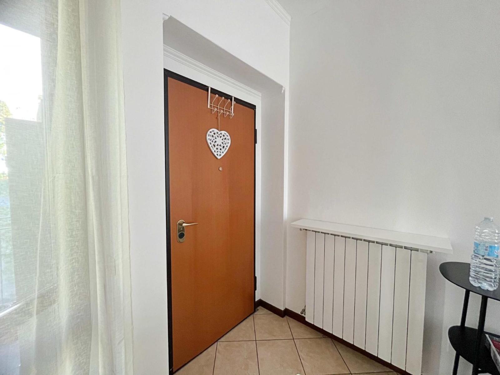 Appartamento Confortevole Con Terrazza Como Exterior foto